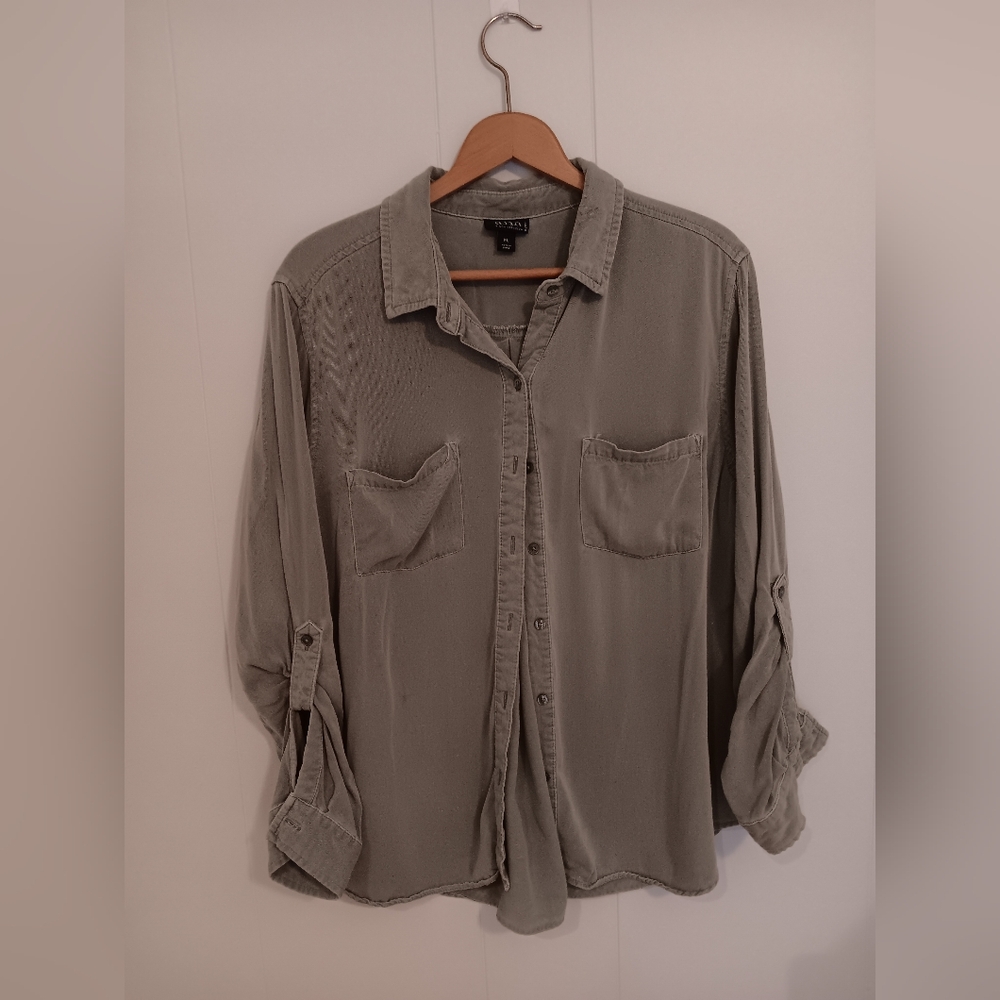 ANA Light Green Rayon Button-Up Shirt